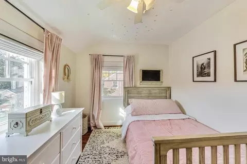 9913 Tenbrook Dr, Silver Spring, MD 20901 photo 18