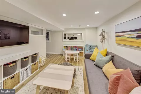 9913 Tenbrook Dr, Silver Spring, MD 20901 photo 26