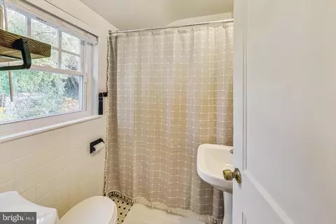 9913 Tenbrook Dr, Silver Spring, MD 20901 photo 23