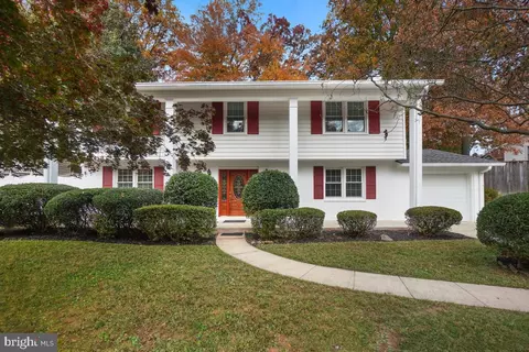 14246 Briarwood Ter, Rockville, MD 20853