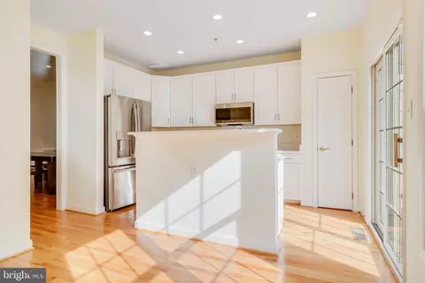 8517 Cameron St, Silver Spring, MD 20910 photo 6