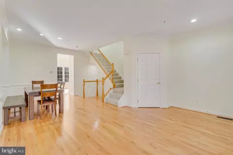 8517 Cameron St, Silver Spring, MD 20910 photo 9