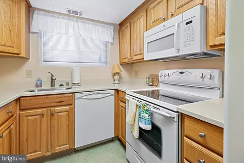 3621 Gleneagles Dr #1-E, Silver Spring, MD 20906 photo 21