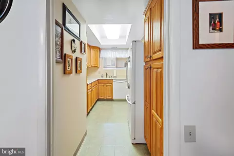 3621 Gleneagles Dr #1-E, Silver Spring, MD 20906 photo 9