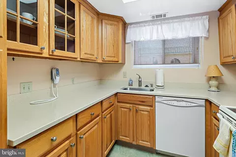 3621 Gleneagles Dr #1-E, Silver Spring, MD 20906 photo 24
