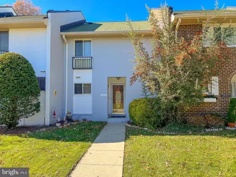 3621 Gleneagles Dr #1-E, Silver Spring, MD 20906