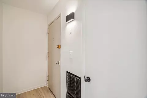 3382 Hewitt Ave #201, Silver Spring, MD 20906 photo 5