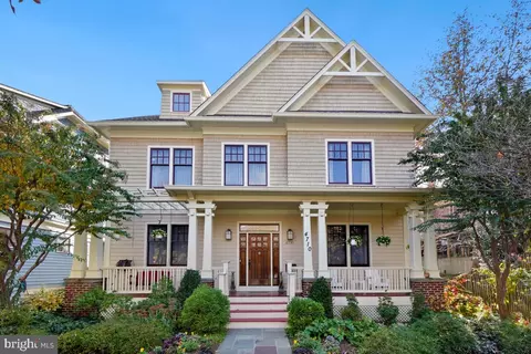 4710 Glenbrook Pkwy, Bethesda, MD 20814