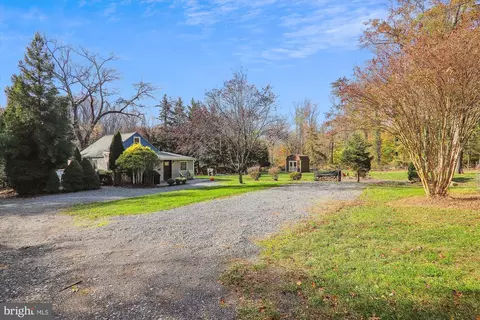 18301 Brooke Rd, Sandy Spring, MD 20860 photo 2