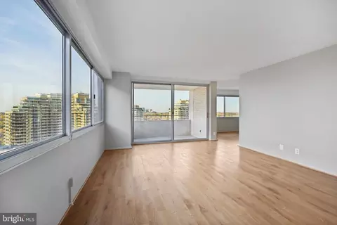 5500 Friendship Blvd #2303N, Chevy Chase, MD 20815