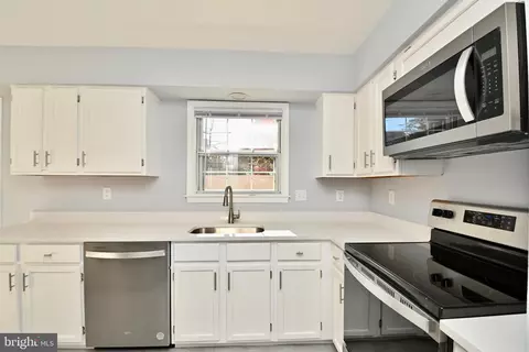 2 Memory Ct, Silver Spring, MD 20904 photo 12