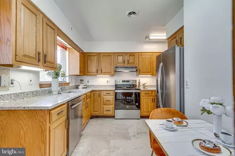 9003 Glenville Rd, Silver Spring, MD 20901 photo 9