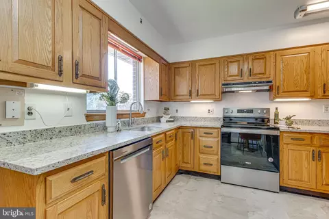9003 Glenville Rd, Silver Spring, MD 20901 photo 11