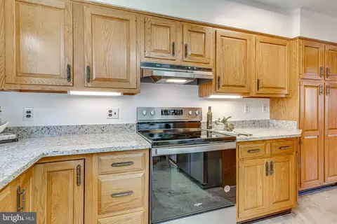 9003 Glenville Rd, Silver Spring, MD 20901 photo 12
