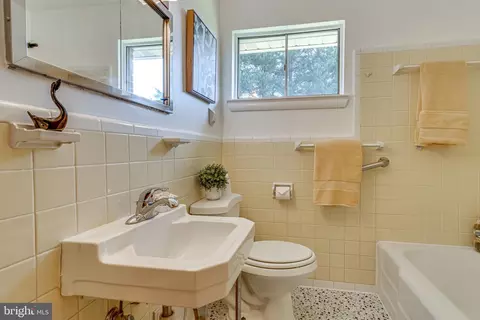 9003 Glenville Rd, Silver Spring, MD 20901 photo 24