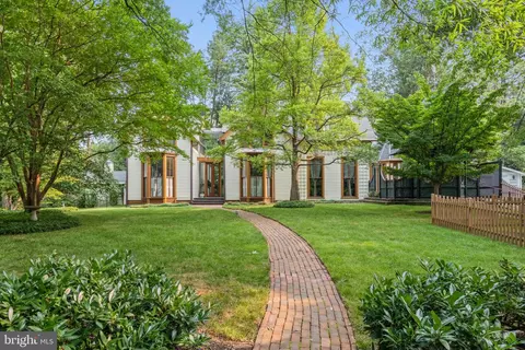 17 W Irving St, Chevy Chase, MD 20815