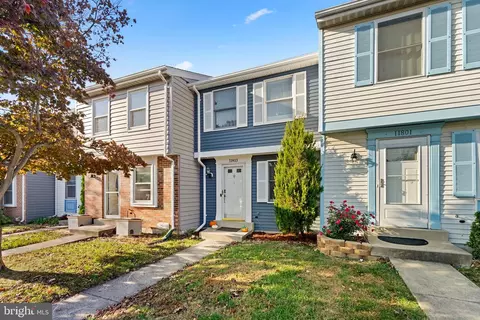 11803 Elderberry Dr, Germantown, MD 20876