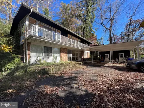 7205 Macarthur Blvd, Bethesda, MD 20816
