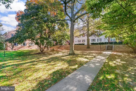 2210 Colston Dr #201, Silver Spring, MD 20910 photo 4
