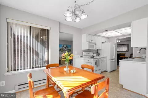 15311 Beaverbrook Ct #90-1F, Silver Spring, MD 20906 photo 11