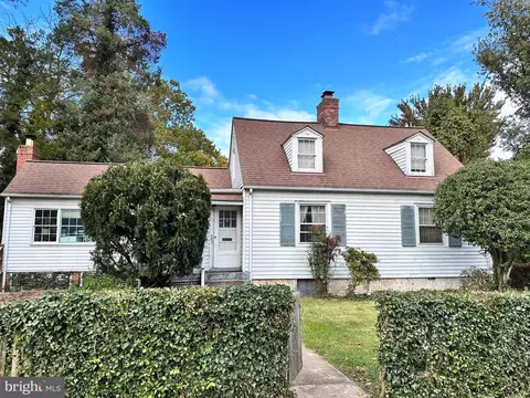 5801 Wyngate Dr, Bethesda, MD 20817