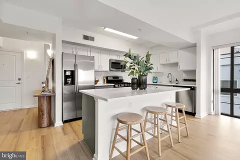 7915 Eastern Ave #914, Silver Spring, MD 20910 photo 14