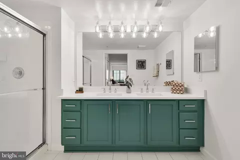 7915 Eastern Ave #914, Silver Spring, MD 20910 photo 30