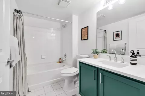 7915 Eastern Ave #914, Silver Spring, MD 20910 photo 7