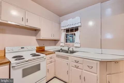 10001 Portland Rd, Silver Spring, MD 20901 photo 23