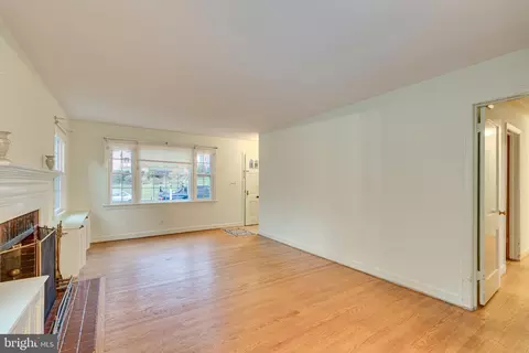 10001 Portland Rd, Silver Spring, MD 20901 photo 10