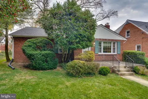 10001 Portland Rd, Silver Spring, MD 20901
