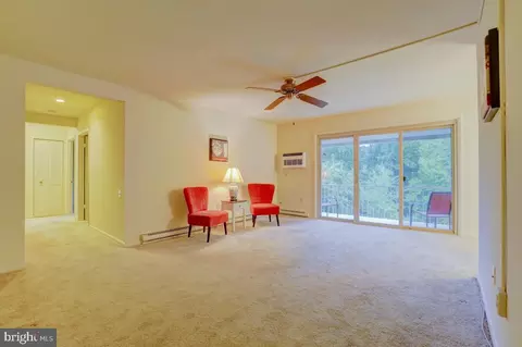 Living - 3314 Chiswick Ct #62-3F, Silver Spring, MD 20906 photo 1 of 6