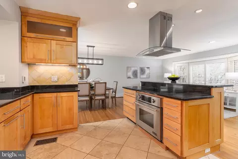 9712 Nassau Ln, Silver Spring, MD 20901 photo 12