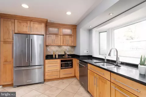 9712 Nassau Ln, Silver Spring, MD 20901 photo 13