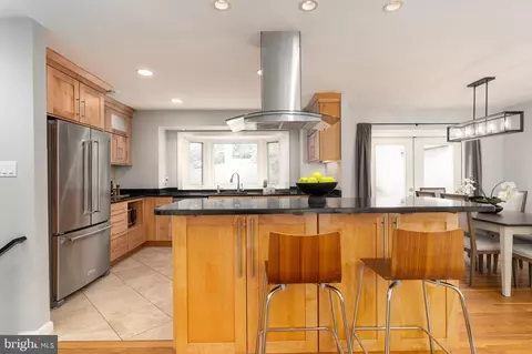 9712 Nassau Ln, Silver Spring, MD 20901 photo 11