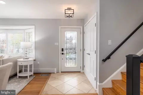9712 Nassau Ln, Silver Spring, MD 20901 photo 5