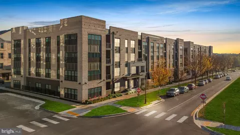 210 Decoverly Dr #400, Gaithersburg, MD 20878