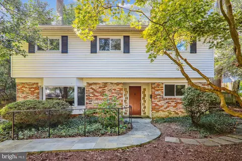 4024 Simms Dr, Kensington, MD 20895