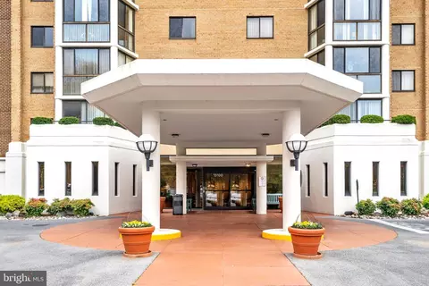 15100 Interlachen Dr #4-426, Silver Spring, MD 20906 photo 2