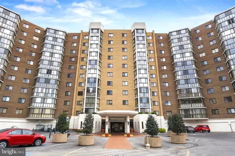 15100 Interlachen Dr #4-426, Silver Spring, MD 20906