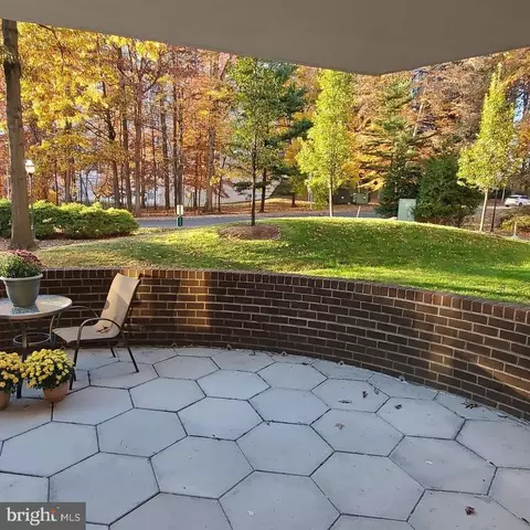 15115 Interlachen Dr #3-102, Silver Spring, MD 20906