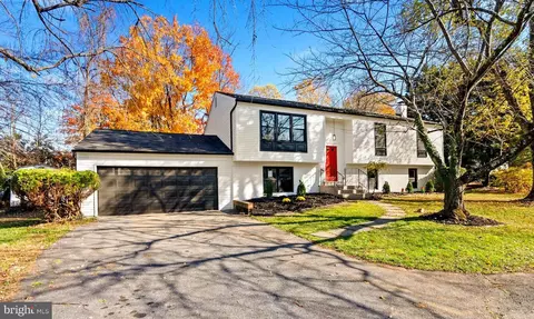620 Poplarwood Pl, Gaithersburg, MD 20877