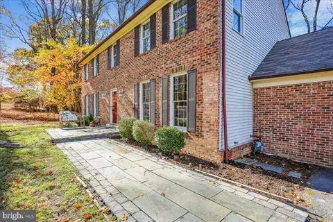 313 Greenspring Ln, Silver Spring, MD 20904 photo 3