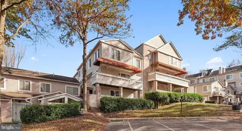 9873 Sailfish Ter, Montgomery Village, MD 20886