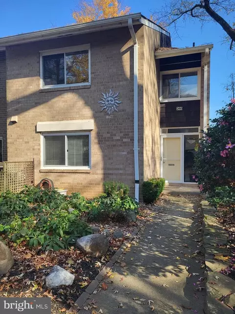 246 New Mark Esplanade, Rockville, MD 20850
