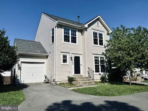 11209 Potomac Oaks Dr, Rockville, MD 20850
