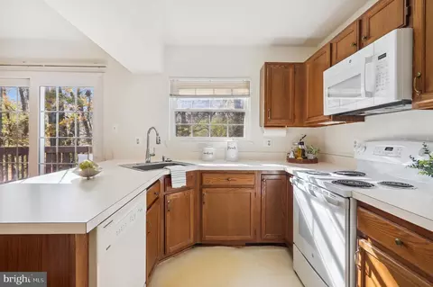 1511 Hugo Cir, Silver Spring, MD 20906 photo 7