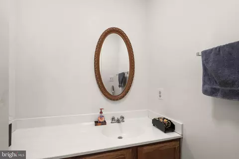 1517 Hugo Cir, Silver Spring, MD 20906 photo 11