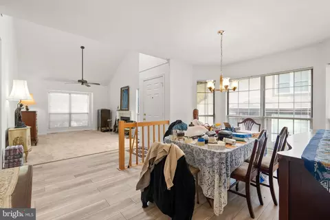 1517 Hugo Cir, Silver Spring, MD 20906 photo 4