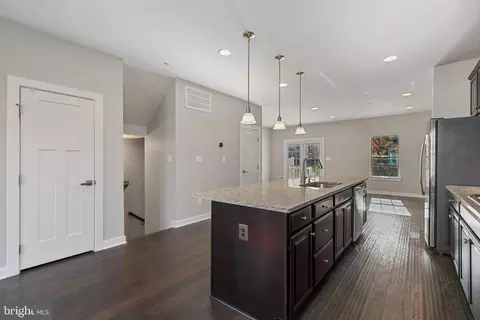 1603 Regent Manor Ct, Silver Spring, MD 20904 photo 5